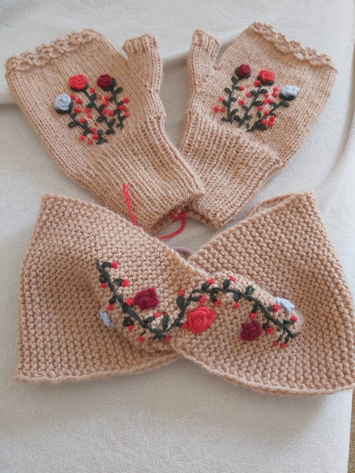 el örgüsü Nakışlı Bej Örgü Eldiven ve saç bandı - Görsel 2