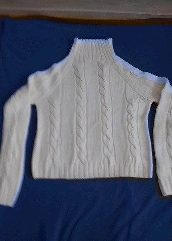 Beyaz Yüksek Yakalı Örgü Kadın Kazak - Görsel 2