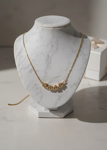 Minimalist Altın Zincir Detaylı Kısa Kolye - Görsel 3