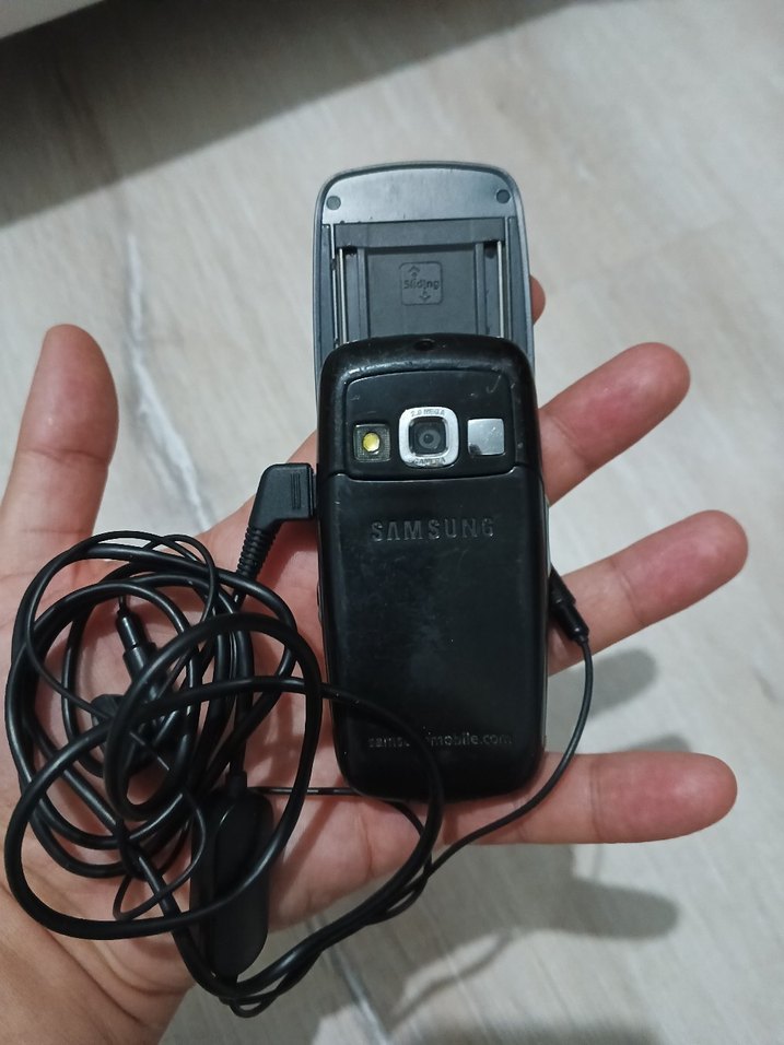Samsung gd600 bataryasi olur orjinal kulakligi yaninda gelecek - Görsel 2