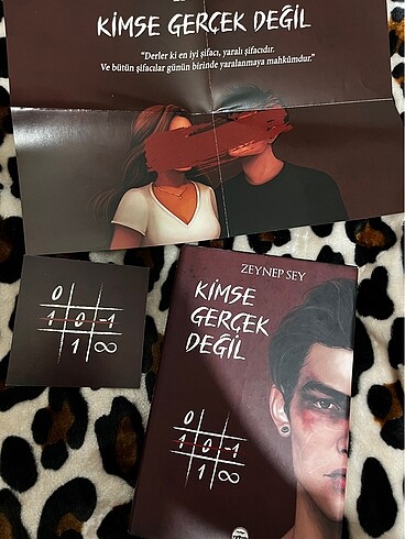 KİMSE GERÇEK DEĞİL ZEYNEP SEY