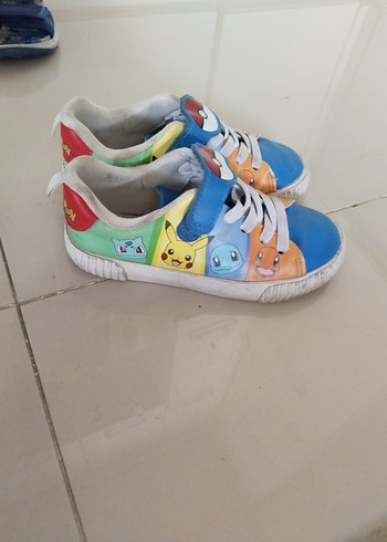 H&M Pokemon Çocuk Çok Renkli Bağcıklı ve Cırt Cırtlı Spor Ayakkabı