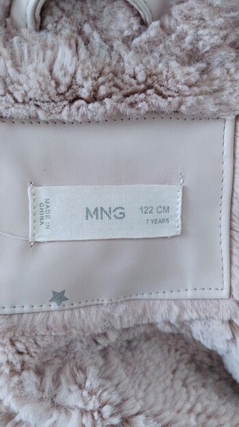 MNG marka 6 yaş kız montu