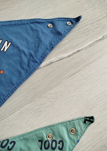 Renkli Baskılı Bebek Önlüğü 2'li Set bebek fular - Görsel 4