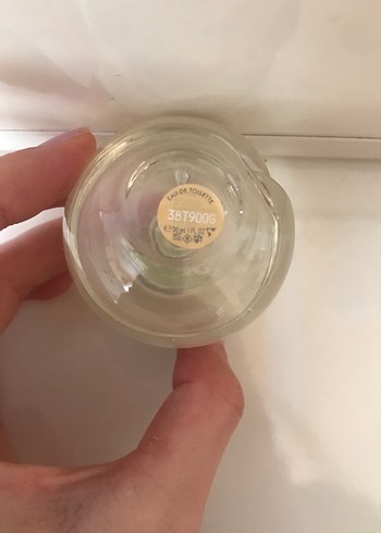 Beden Renk Cacharel Noa Edt Şeffaf Kadın Parfümü 30 ml
