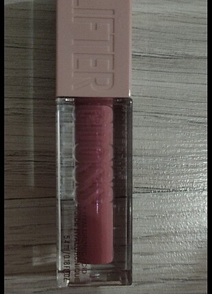 Maybelline lifter gloss