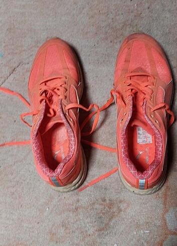 39 Beden Puma spor ayakkabısı