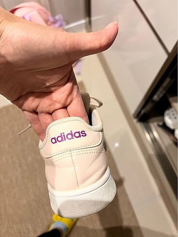 37 Beden Adidas spor ayakkabı
