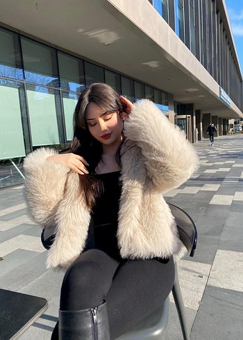 Bershka Bej Kürk