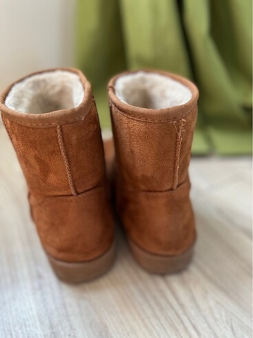 37 Beden UGG 37 NUMARA