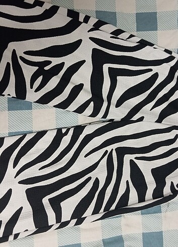 diğer Beden siyah Renk zebra desenli takım