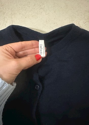 Uzun Kollu Düğmeli Hırka - Görsel 3