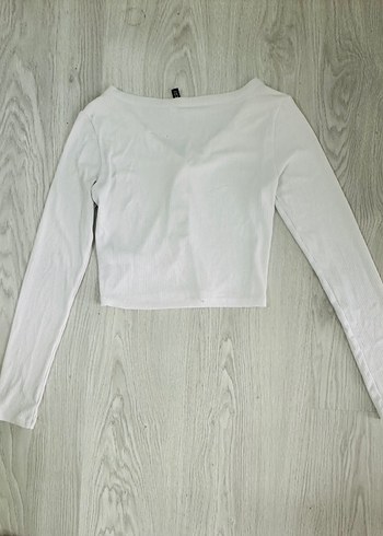 V Yaka Düğmeli Beyaz Kadın crop - Görsel 2