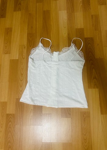 Dantel Detaylı Beyaz V Yaka Kadın üst - Görsel 2