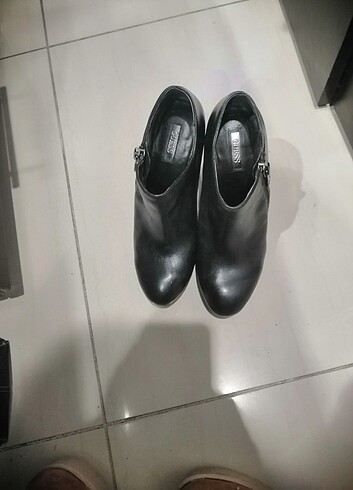 38 Beden Deri topuklu ayakkabı