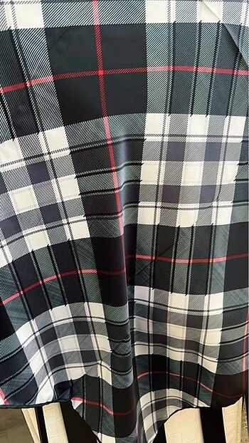 Burberry ipeksi kumaş