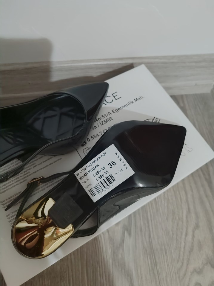 Tokalı Siyah Rugan Stiletto - Görsel 4