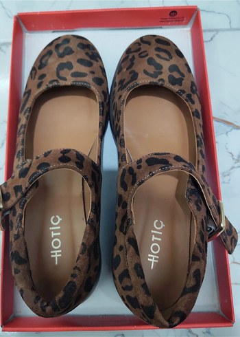 Leopar Desenli Tokalı Kadın Topuklu Babet - Görsel 3