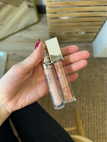 lip gloss