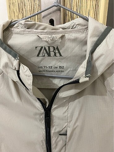 xs Beden Zara kız çocuk yağmurluk