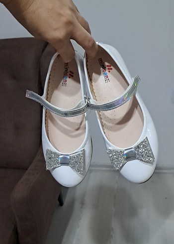 Kız Çocuk Beyaz Fiyonklu Babet Ayakkabı - Görsel 5