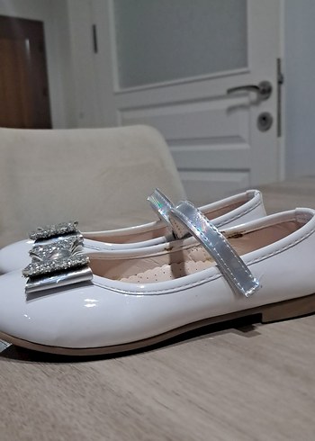 Kız Çocuk Beyaz Fiyonklu Babet Ayakkabı - Görsel 2