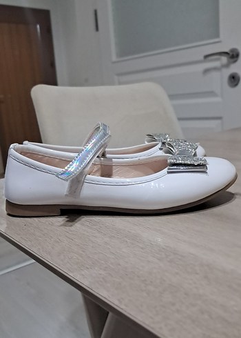 Kız Çocuk Beyaz Fiyonklu Babet Ayakkabı - Görsel 4