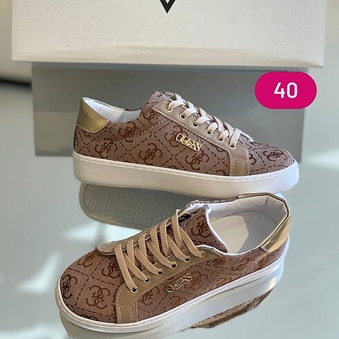 Guess Son Adet