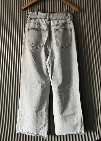 Zara Zara yırtık model açık mavi taşlamalı bol paça pantolon