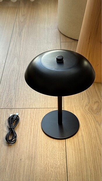 Zara HOME masa lambası