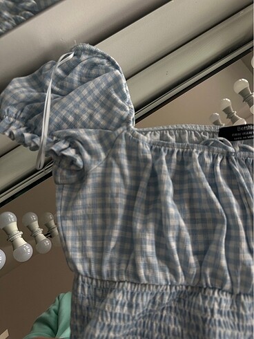 Bershka Mavi pötikare crop