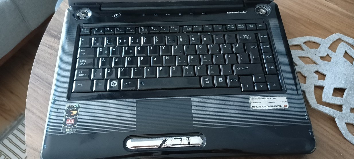 Mavi Toshiba Laptop - Görsel 5