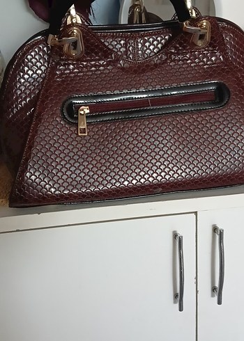Bordo Parlak Yılan Desenli Deri Kadın Çanta - Görsel 2