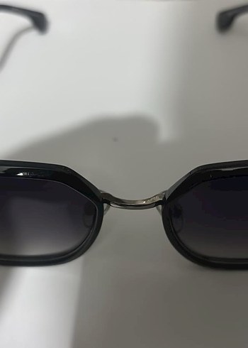 Şeffaf Siyah Gotik Kadın Gözlüğü - Görsel 4