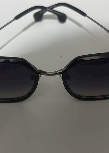 Şeffaf Siyah Gotik Kadın Gözlüğü - Görsel 3