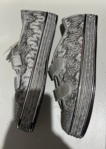 Kız Çocuk Gri Bağcıksız Spor Ayakkabı - Görsel 3