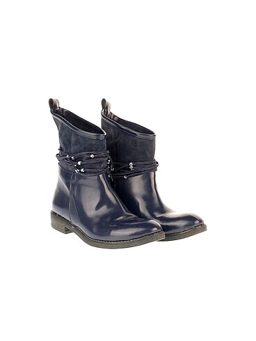 Vintage Love PreLoved Bot %70 İndirimli.