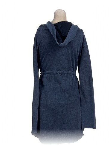 s Beden PreLoved Hırka %70 İndirimli.