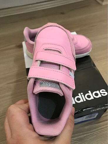 25 Beden Adidas spor ayakkabı