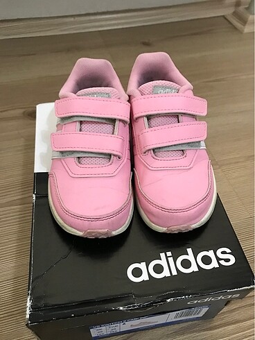 Adidas spor ayakkabı