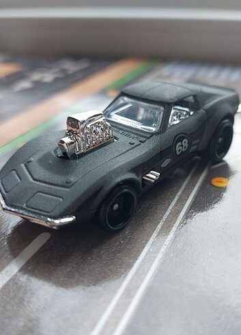  HOT WHEELS