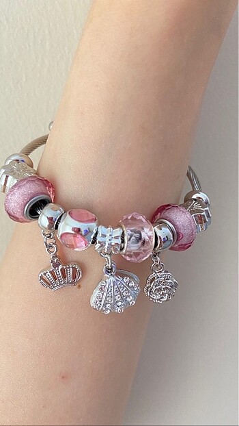 Charm bileklikler