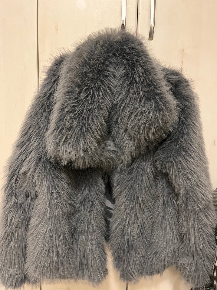 Gri  Desenli Kadın Peluş Ceket antrasit kürk Sinem Kıvanç - Görsel 2