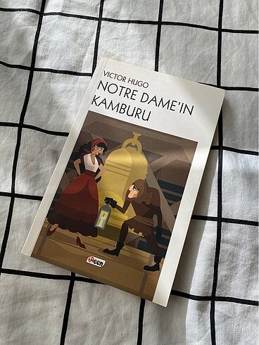 Notre Dame?ın Kamburu - Victor Hugo Kitap