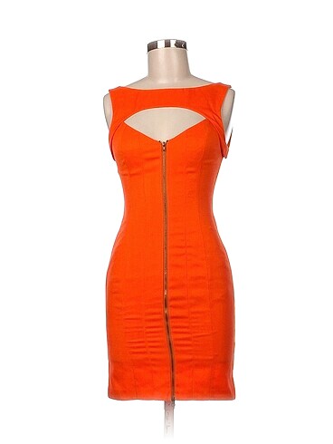 Miss Selfridge Kısa Elbise %70 İndirimli.