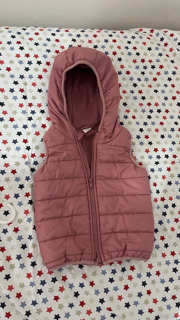 Kız Çocuk Kapüşonlu Pembe Fermuarlı Yelek - Görsel 2