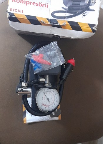 Gri Siyah Kompresör 12 Volt Araç Tipi - Görsel 2