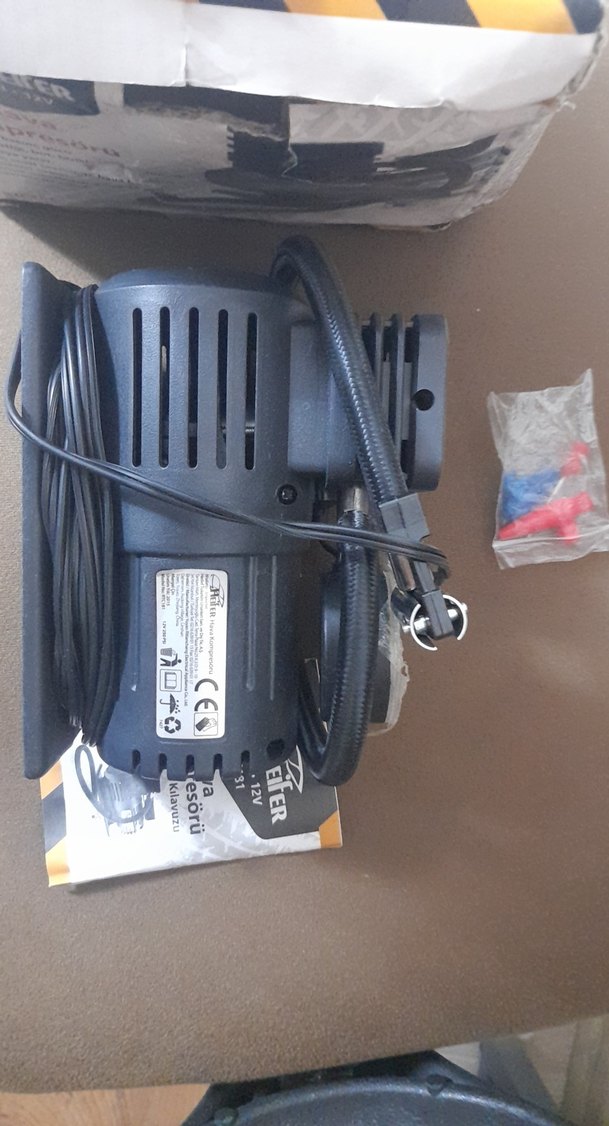 Gri Siyah Kompresör 12 Volt Araç Tipi - Görsel 3