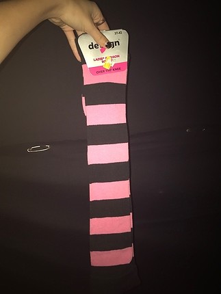Pembe siyah cizgili uzun corap diz alti