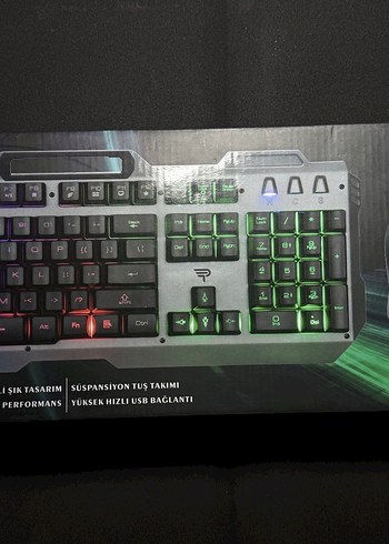 Çok Renkli RGB Işıklı Oyuncu Klavyesi - Görsel 2